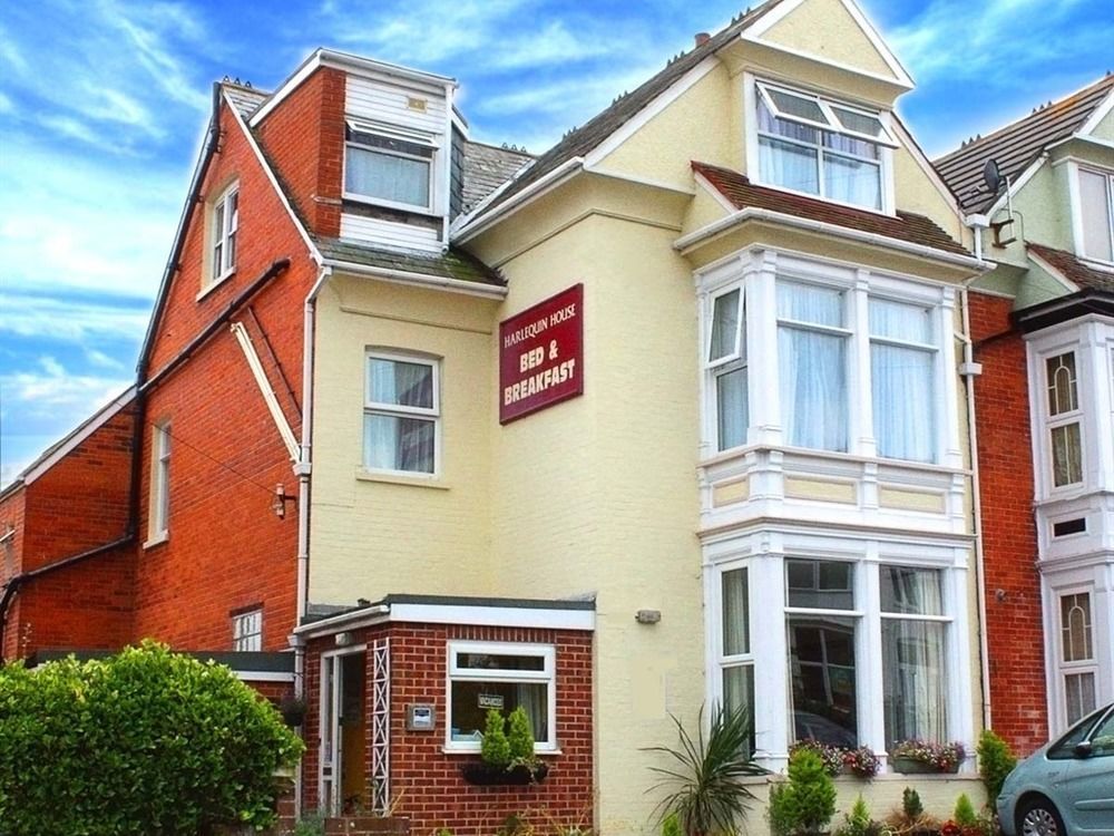 Harlequin Guest House With Parking Weymouth Exterior photo